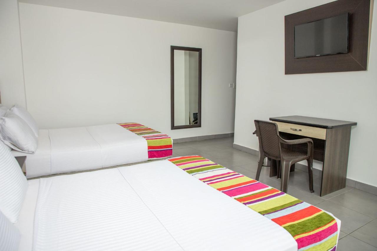 Hotel Anamela Мани Экстерьер фото
